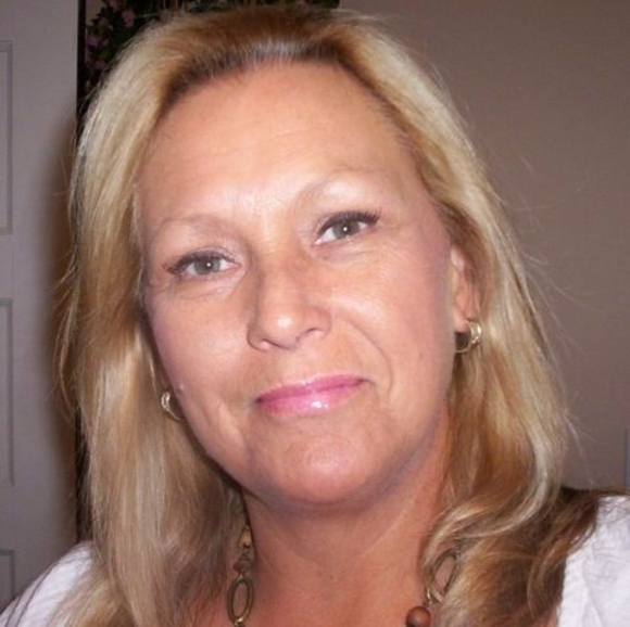 Meet your Posher, Vicky - Picture 1 of 1